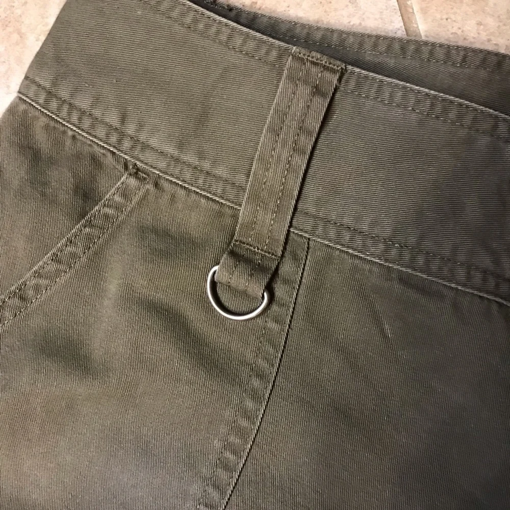 ▪️VINTAGE OP Cargo Capris - Picture 3 of 14